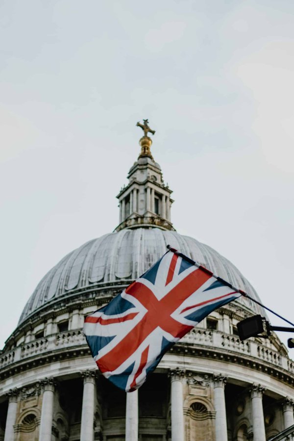 What Are the Best Practices for UK Businesses to Implement Cloud Security?